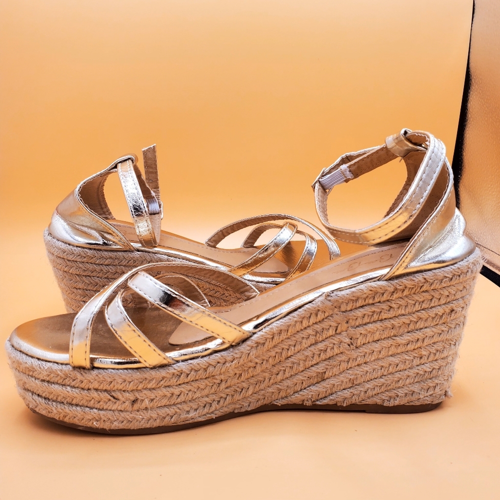 Bella Bella Gold Straps Espadrille Wedge Sandals  Size 9